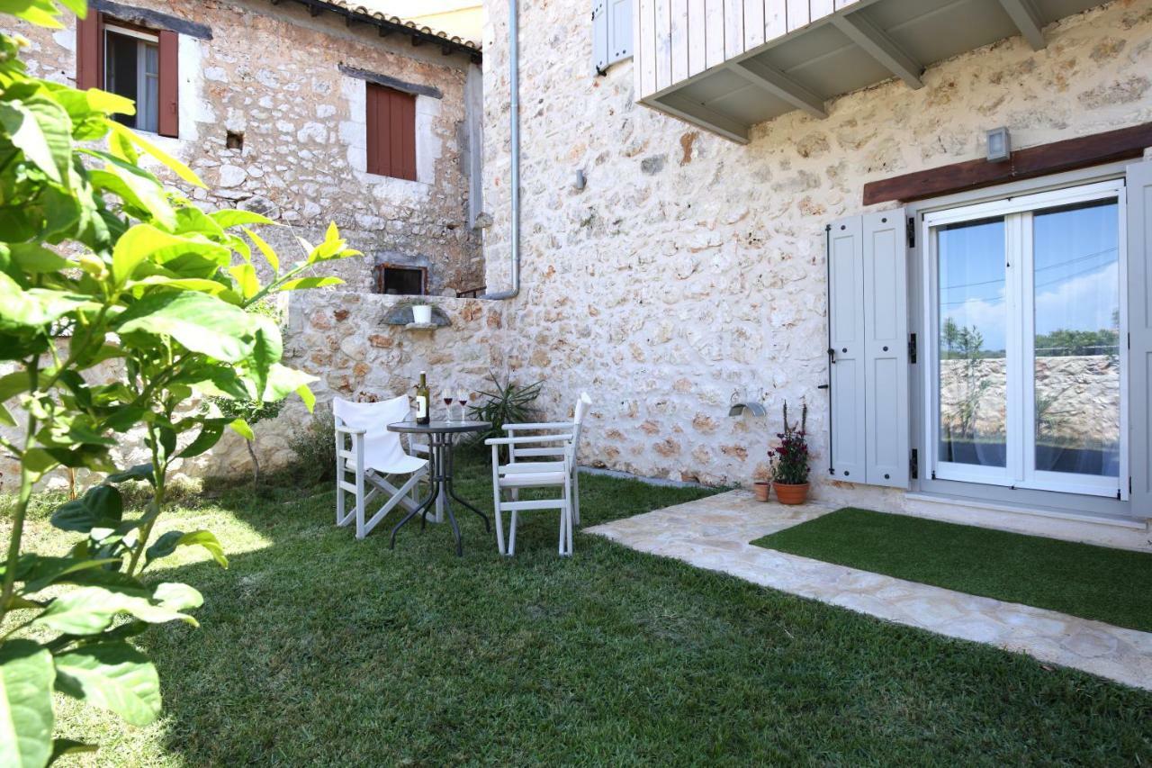 Casa Ovata Apartamento Tsoukaládhes Exterior foto